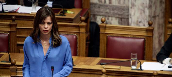 Αχτσιόγλου: Στις 15 Δεκεμβρίου το κοινωνικό μέρισμα – Στα 570 ευρώ ο μέσος όρος του επιδόματος